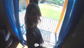 Darling gives guy a orallservice after fucking