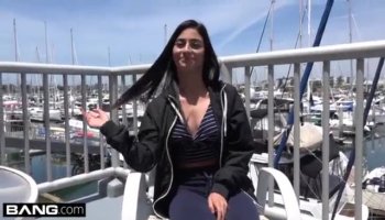 Eli Luxx blowjob a cock with her braces